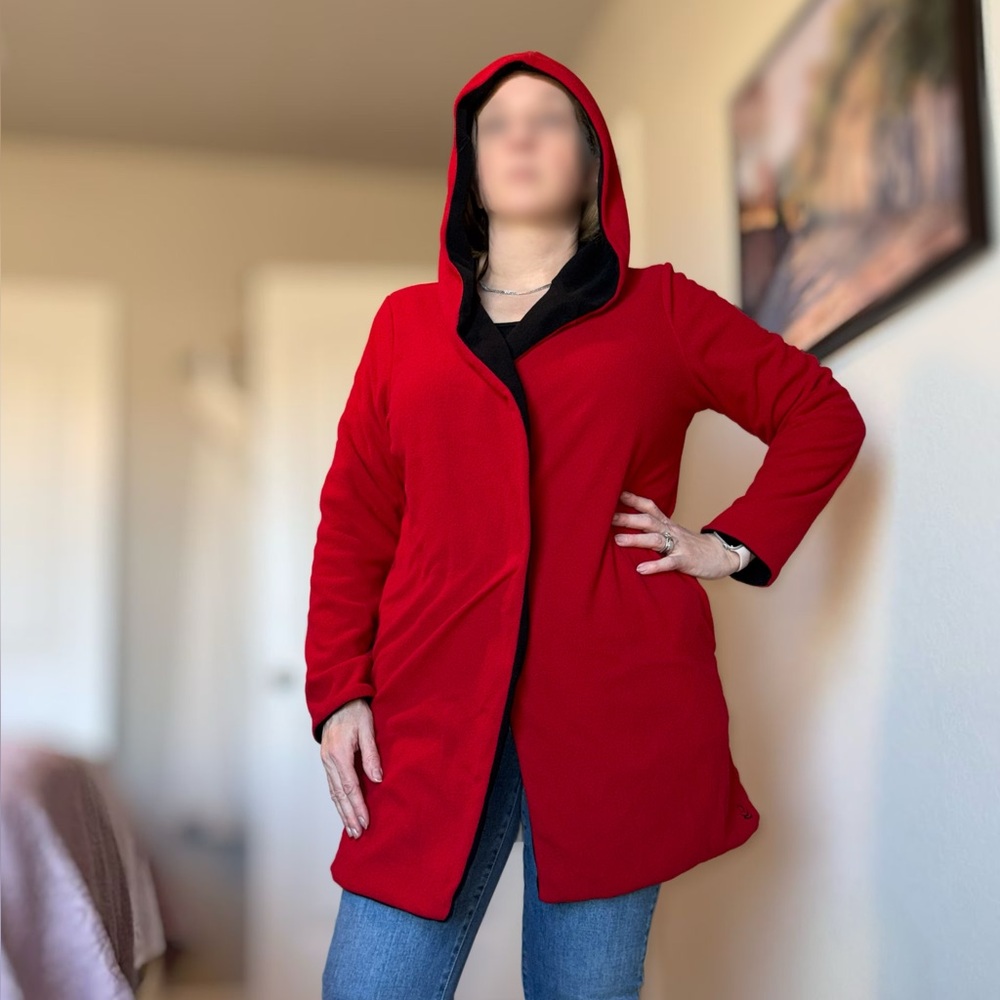 Cuddl Duds Black and Red Women's Reversible open cardigan - Picture 6 of 15
